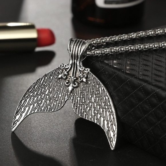 Boho Mystic Mermaid Antique Whale Tail necklace - Picture 2 of 8